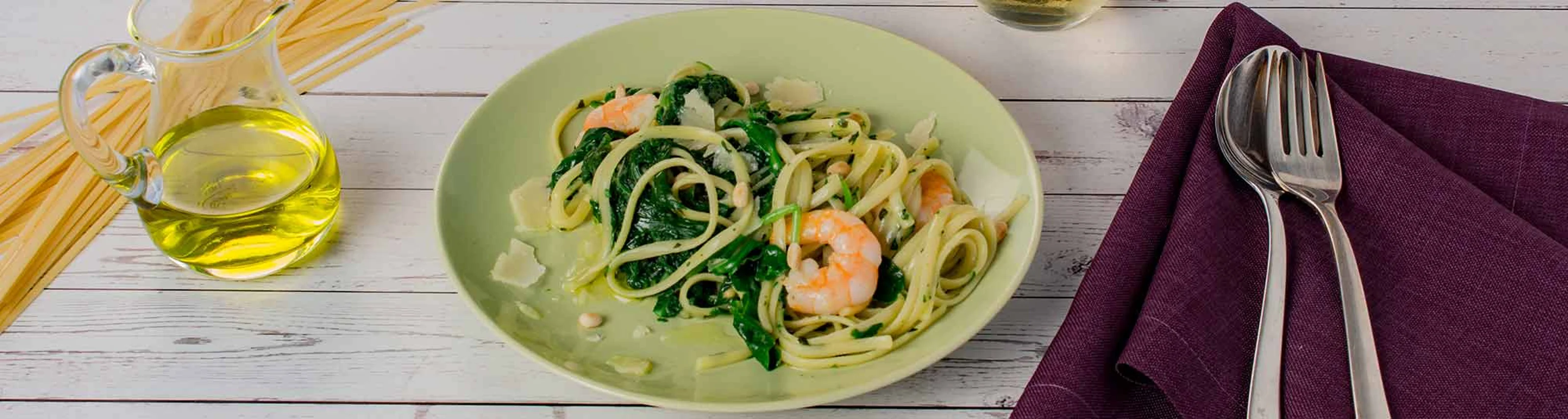 Linguine-mit-Spinat-und-Garnelen.png