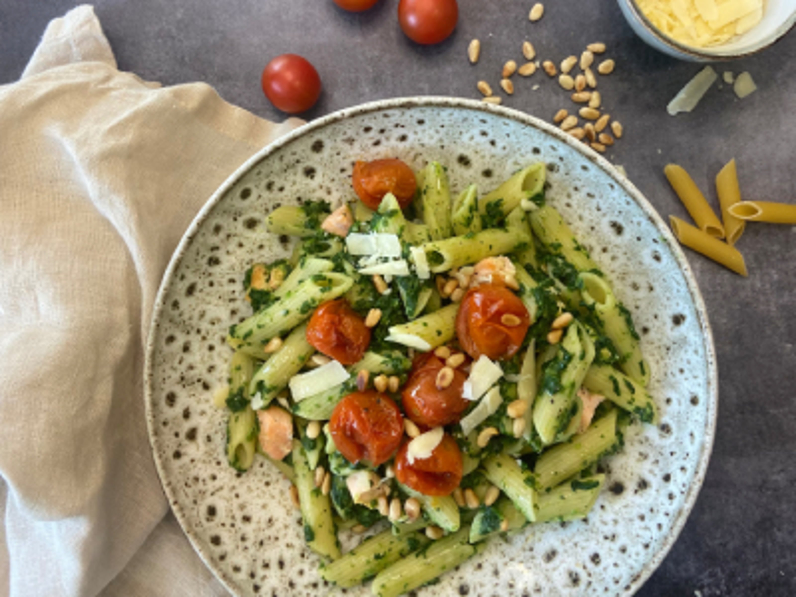 spinazie-pasta-met-zalm.jpg